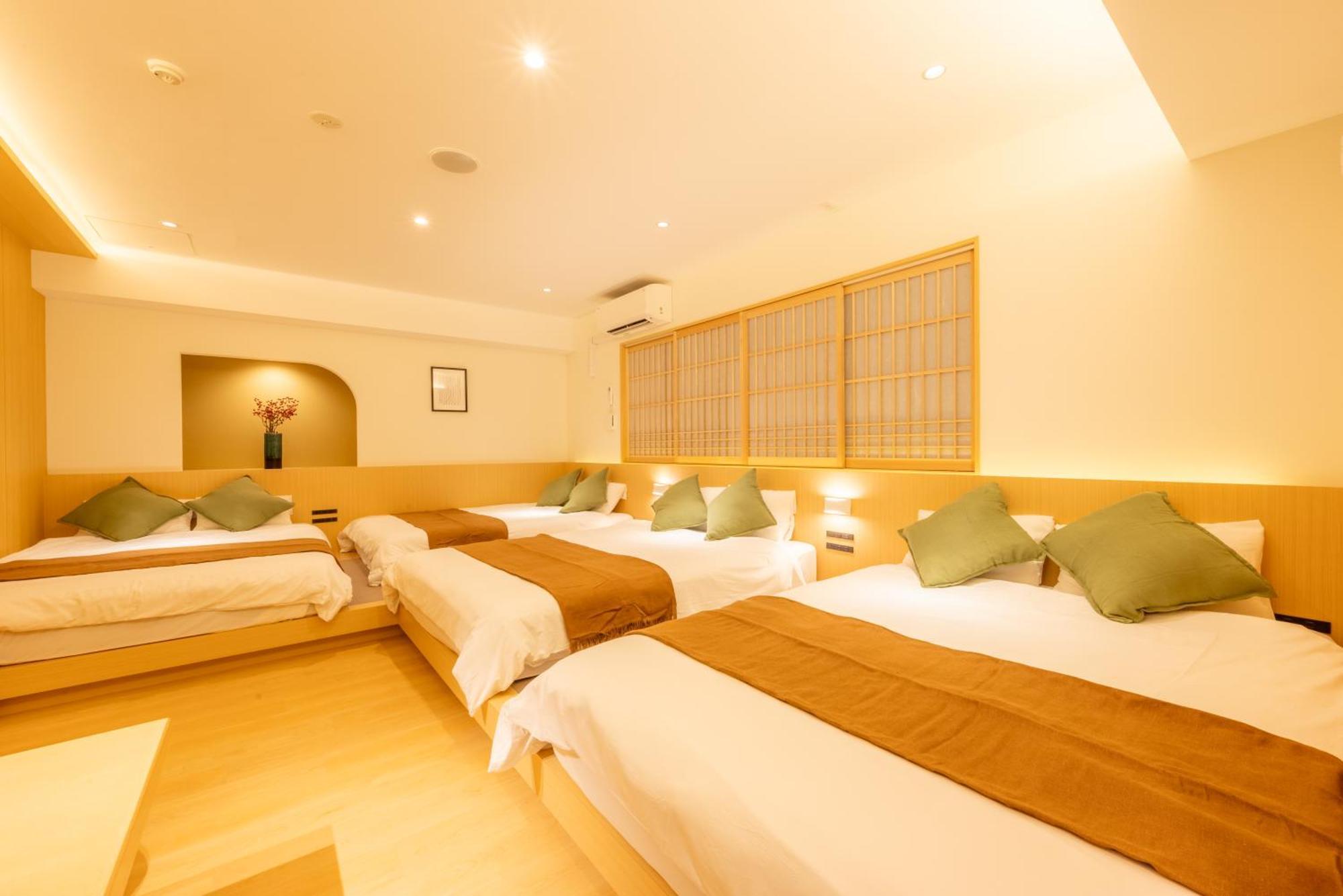 Comforts81 Shinsaibashi Osaka Habitación foto