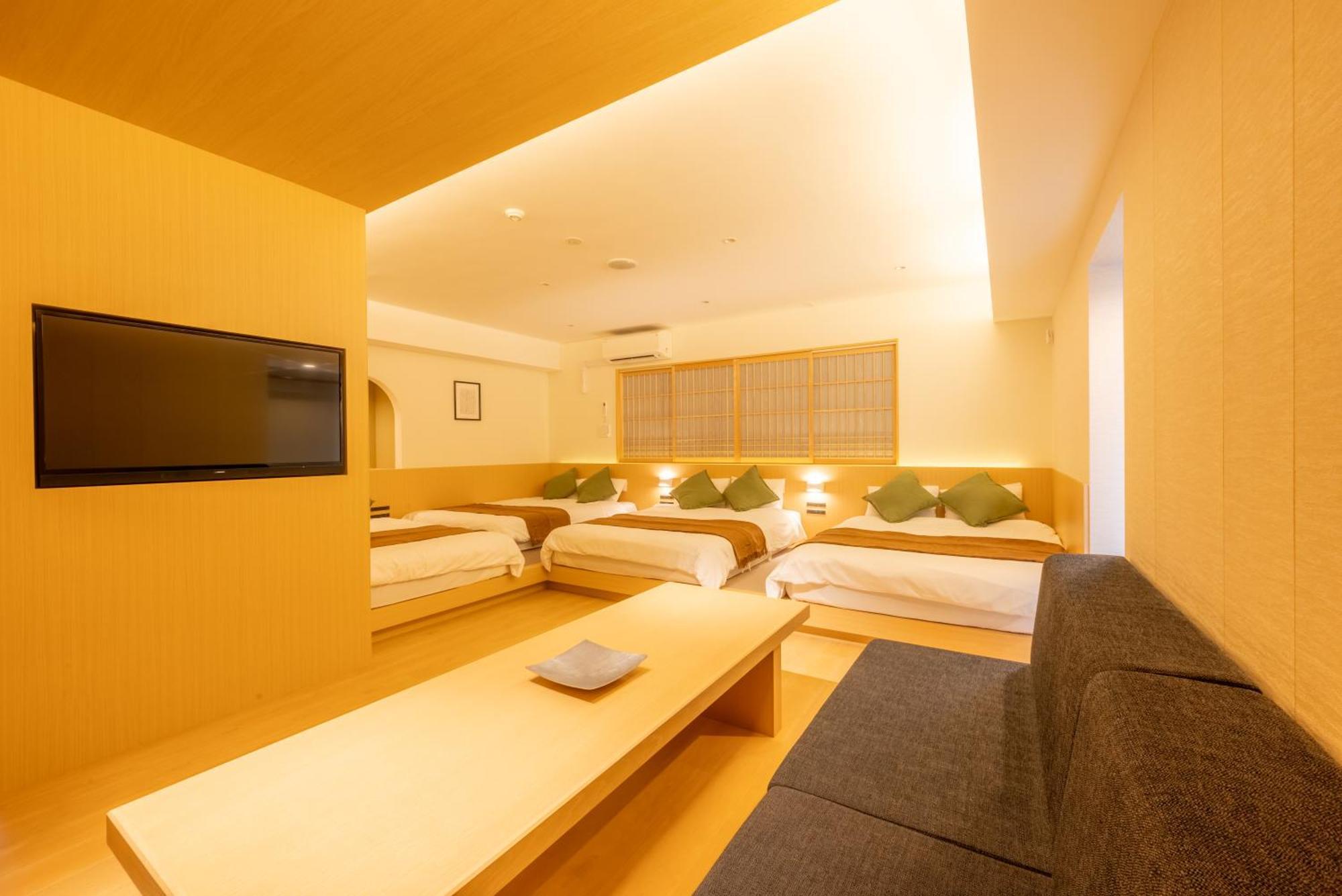 Comforts81 Shinsaibashi Osaka Exterior foto