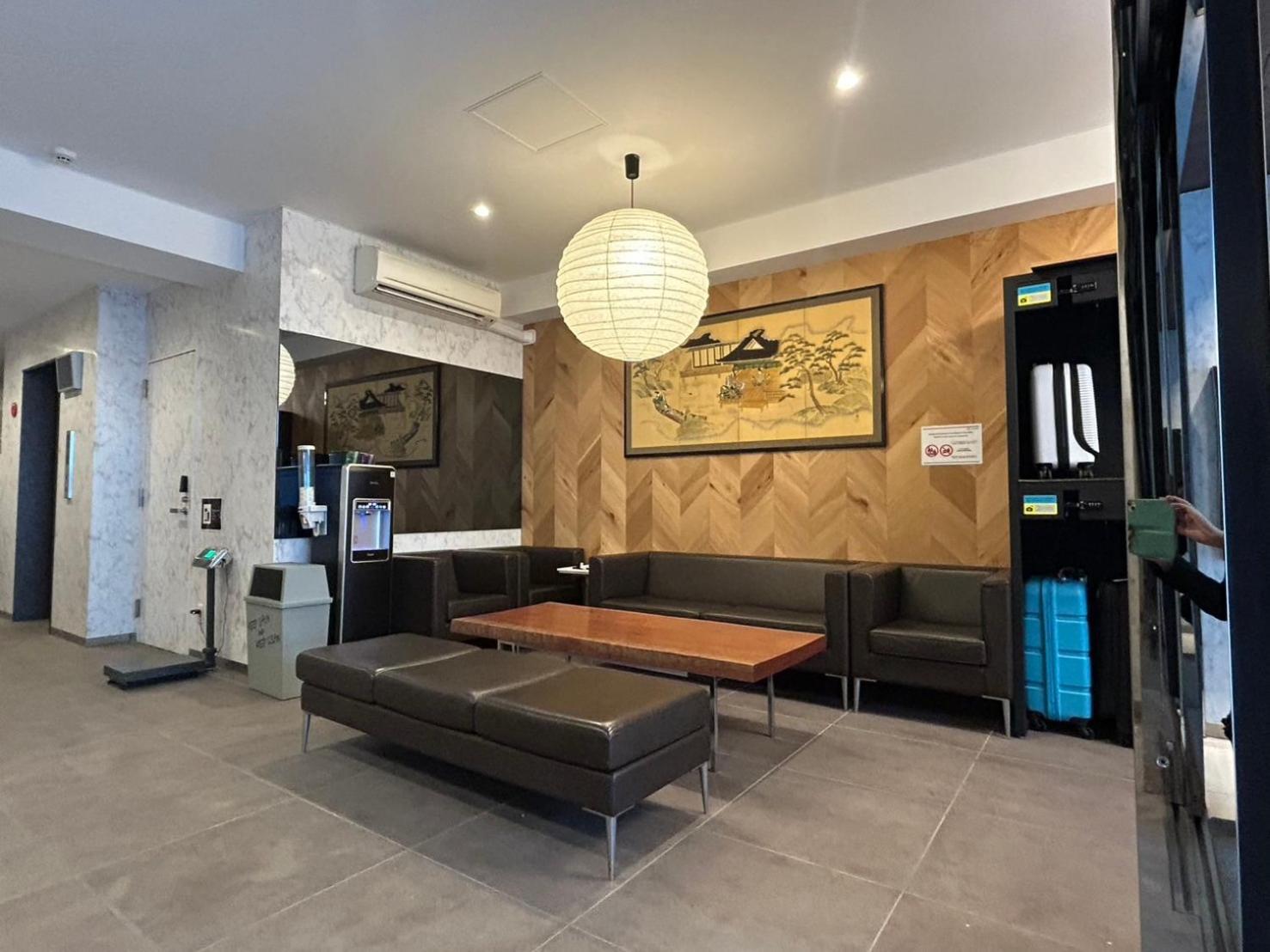 Comforts81 Shinsaibashi Osaka Exterior foto